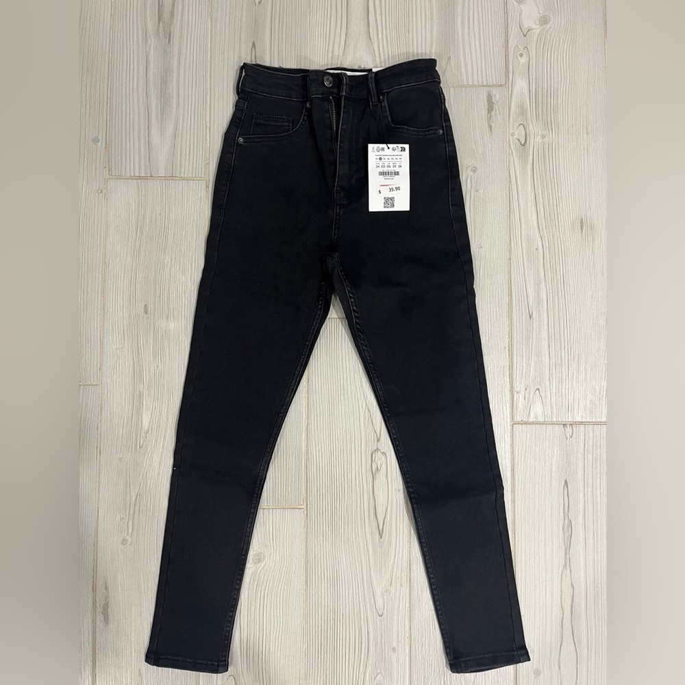 Black Jeans